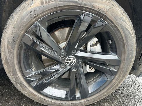 Used 2023 Volkswagen Tiguan SE R-Line AWD/4WD image 27