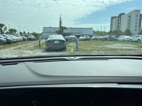 Used 2025 Buick Encore GX Preferred image 17