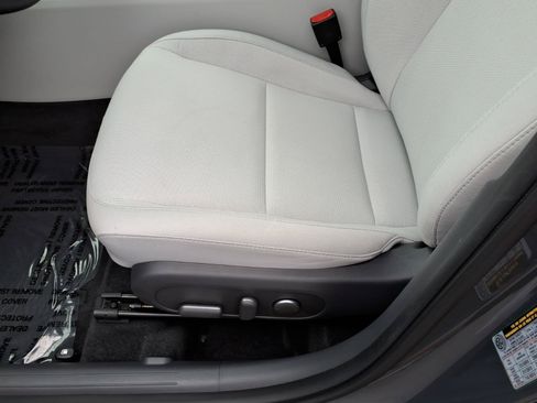 Used 2025 Hyundai Kona SEL FWD image 15