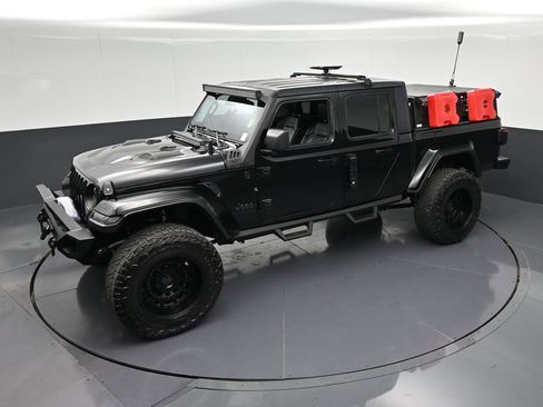 Used 2020 Jeep Gladiator Overland AWD/4WD image 40
