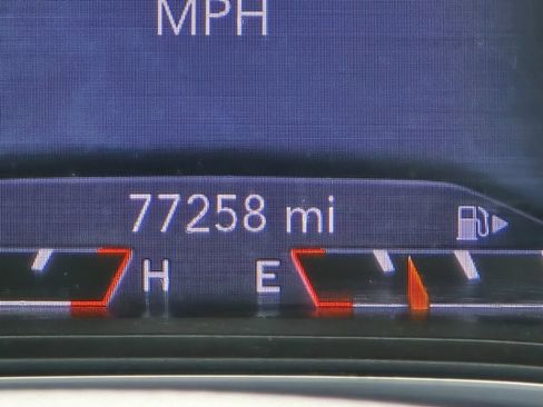 Used 2020 Jeep Cherokee Limited AWD/4WD image 16