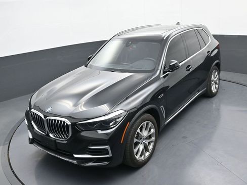Used 2023 BMW X5 xDrive45e w/ Climate Comfort Package AWD/4WD image 32