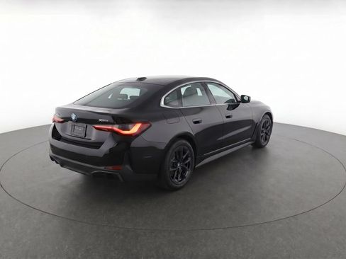 Used 2023 BMW i4 eDrive35 w/ Premium Package RWD image 3