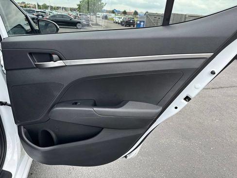 Used 2020 Hyundai Elantra SE w/ Cargo Package (C1) FWD image 34