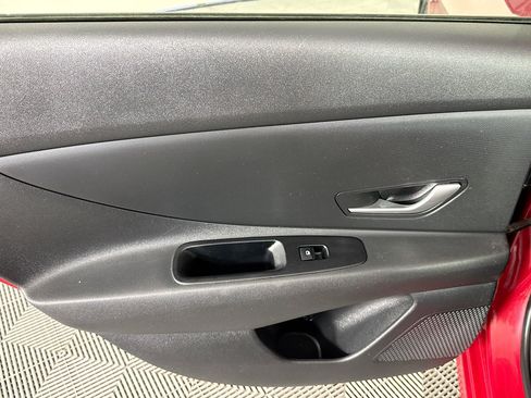 Used 2021 Hyundai Elantra SEL FWD image 24