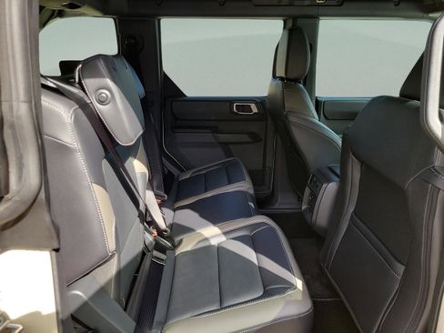 New 2025 Ford Bronco Outer Banks image 13