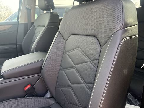 New 2026 Volkswagen Atlas SE AWD/4WD image 9