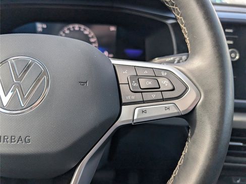 Used 2023 Volkswagen Taos SE image 24