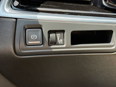 Used 2023 Cadillac XT6 Premium Luxury AWD/4WD image 30