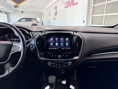 Certified 2023 Chevrolet Traverse LT AWD/4WD image 18