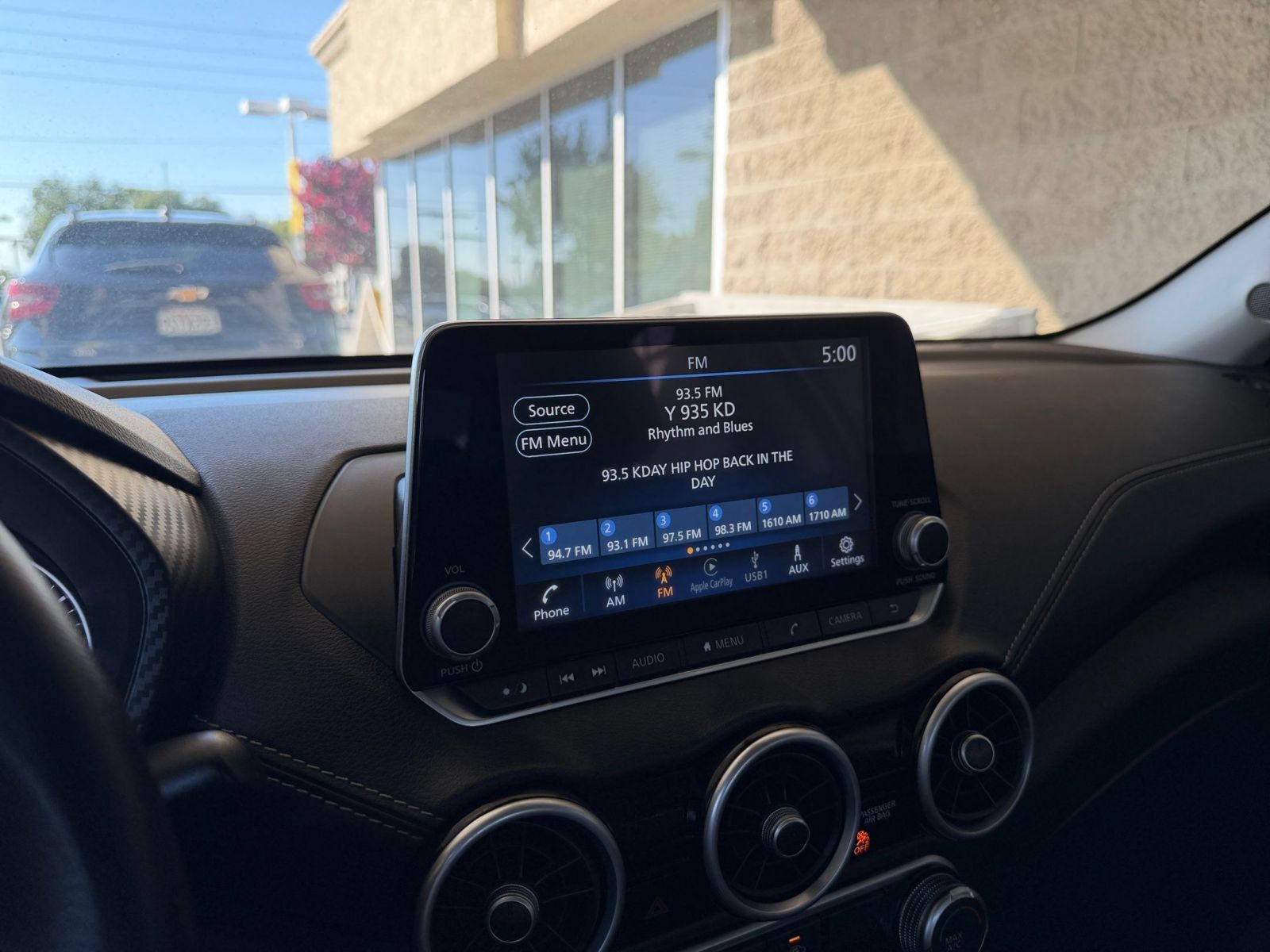 Used 2025 Nissan Sentra SV FWD image 19