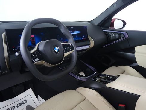 Used 2025 BMW X3 xDrive30i AWD/4WD image 12