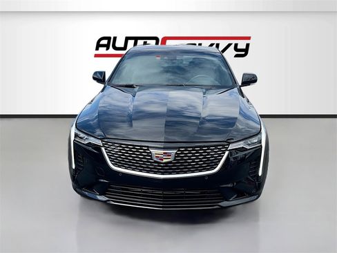 Used 2025 Cadillac CT4 Premium Luxury image 2