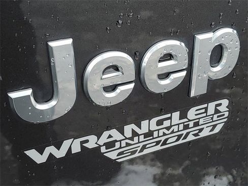 Used 2019 Jeep Wrangler Unlimited Sport S image 33