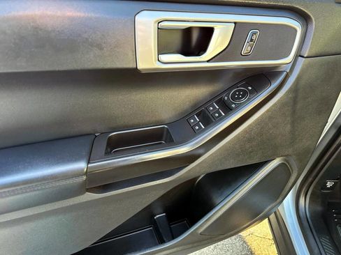 Used 2022 Ford Explorer 4WD image 11