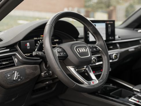 Used 2023 Audi S4 Premium Plus w/ Premium Plus Package image 9