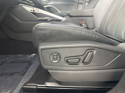 Used 2025 Audi Q5 Premium Plus w/ Premium Plus image 10