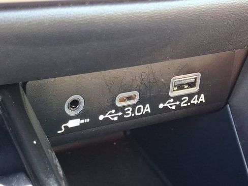 Certified 2025 Subaru Outback Limited AWD/4WD image 25
