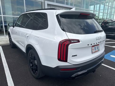 Used 2022 Kia Telluride SX w/ SX Prestige Package AWD/4WD image 2