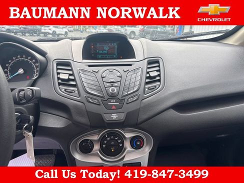 Used 2017 Ford Fiesta SE FWD image 21