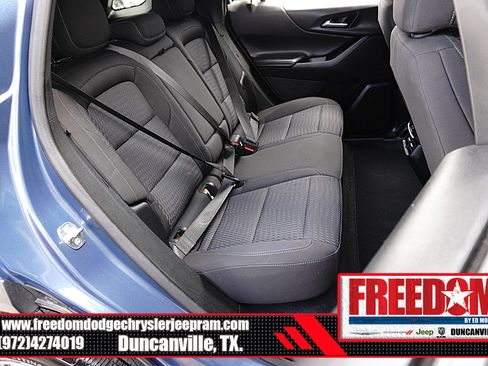 Used 2025 Chevrolet Equinox LT FWD image 16
