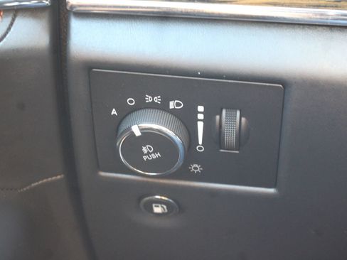 Used 2019 Jeep Grand Cherokee Summit AWD/4WD image 22