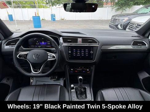 Used 2024 Volkswagen Tiguan SE R-Line w/ MDO Package, Two-Row AWD/4WD image 15