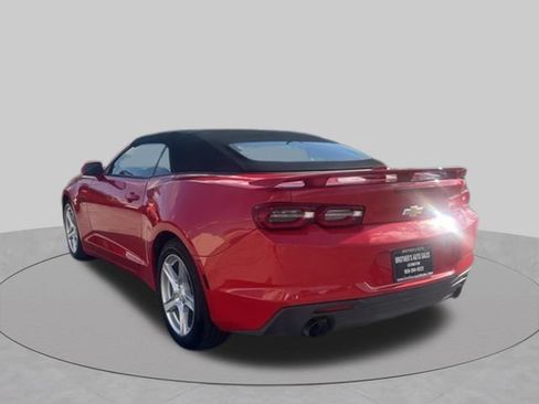Used 2019 Chevrolet Camaro LT RWD image 4