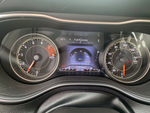 Certified 2022 Jeep Cherokee Trailhawk image 25