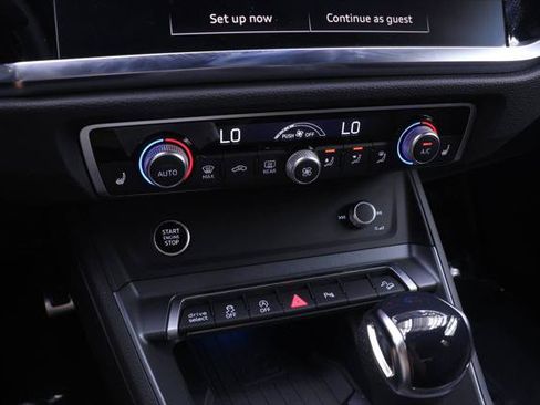 Certified 2025 Audi Q3 2.0T Premium Plus w/ Premium Plus Package AWD/4WD image 9