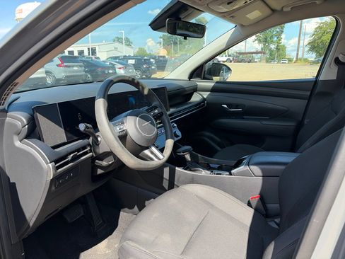Used 2025 Hyundai Tucson SEL FWD image 5