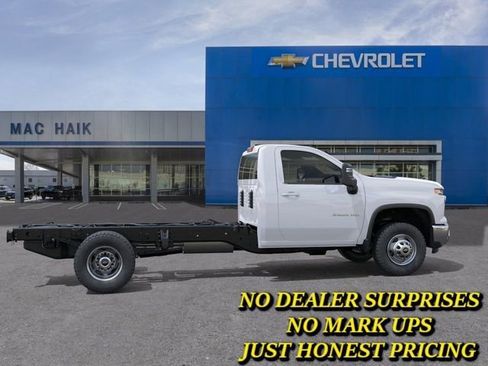 New 2026 Chevrolet Silverado 3500 W/T w/ WT Convenience Package AWD/4WD image 5
