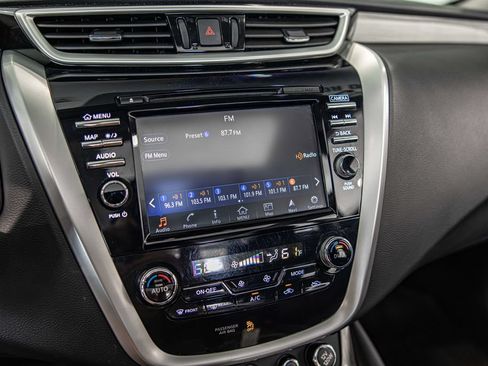 Used 2015 Nissan Murano Platinum w/ Platinum Technology Package AWD/4WD image 28