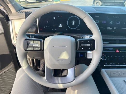 Used 2024 Hyundai Santa Fe Limited image 11