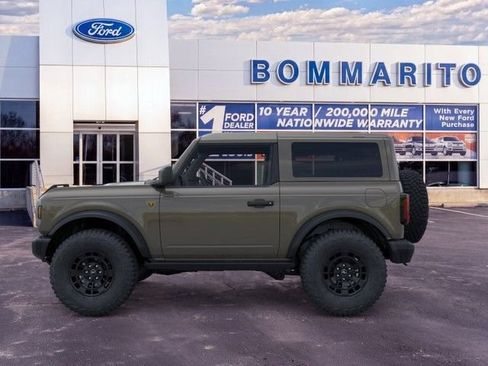 New 2026 Ford Bronco Badlands AWD/4WD image 3