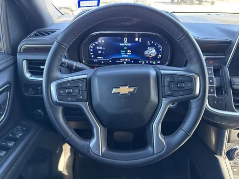 Used 2022 Chevrolet Suburban Premier image 11