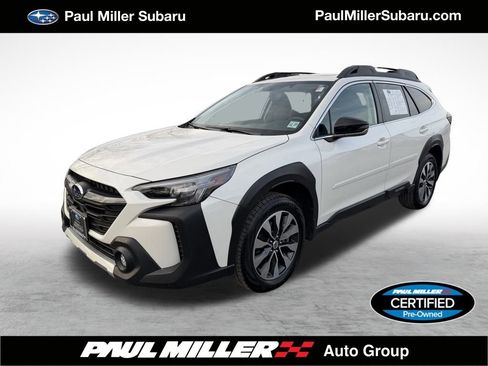 Used 2023 Subaru Outback Limited image 1