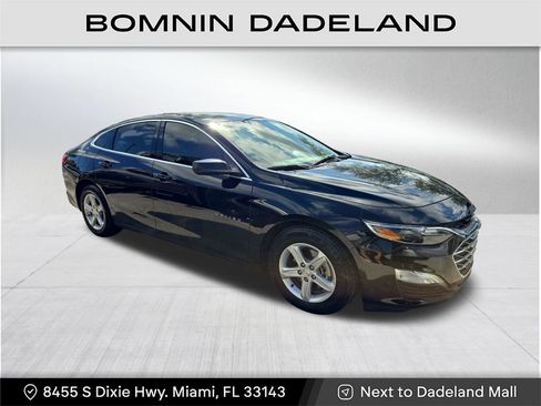 Used 2024 Chevrolet Malibu LS image 1