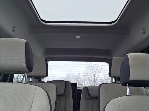 Used 2016 Ford Transit Connect XLT image 18