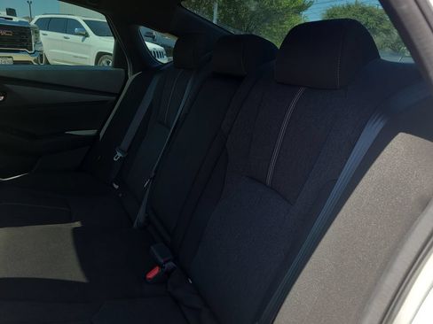 Used 2023 Honda Accord Sport image 9