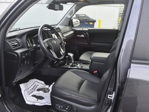 Used 2023 Toyota 4Runner TRD Off-Road Premium w/ Off Road Premium Plus Package AWD/4WD image 15