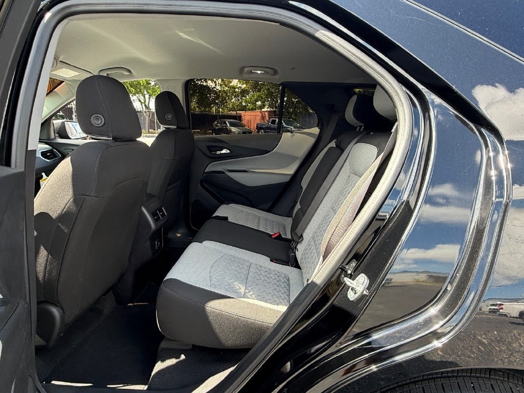 Used 2024 Chevrolet Equinox LS w/ LS Convenience Package FWD image 10