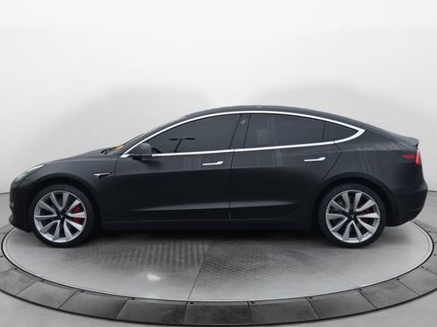 Used 2019 Tesla Model 3 Standard Range Plus image 2