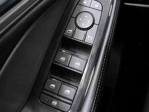 Used 2025 Nissan Rogue SV FWD image 13