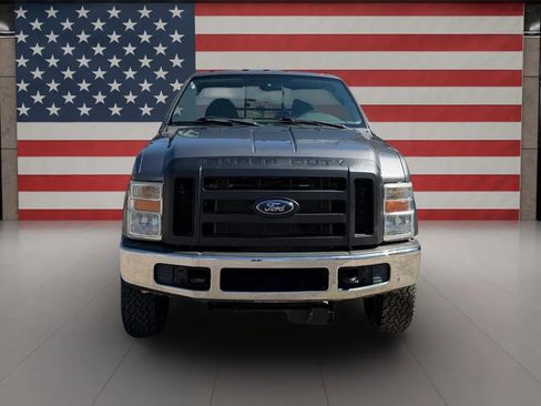 Used 2010 Ford F250 XLT AWD/4WD image 2