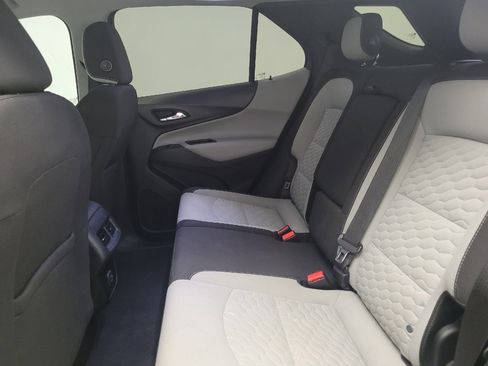 Used 2020 Chevrolet Equinox LS w/ LS Convenience Package FWD image 18