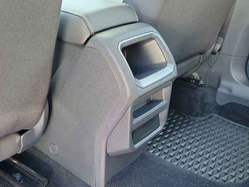 Used 2025 Volkswagen Taos S image 15