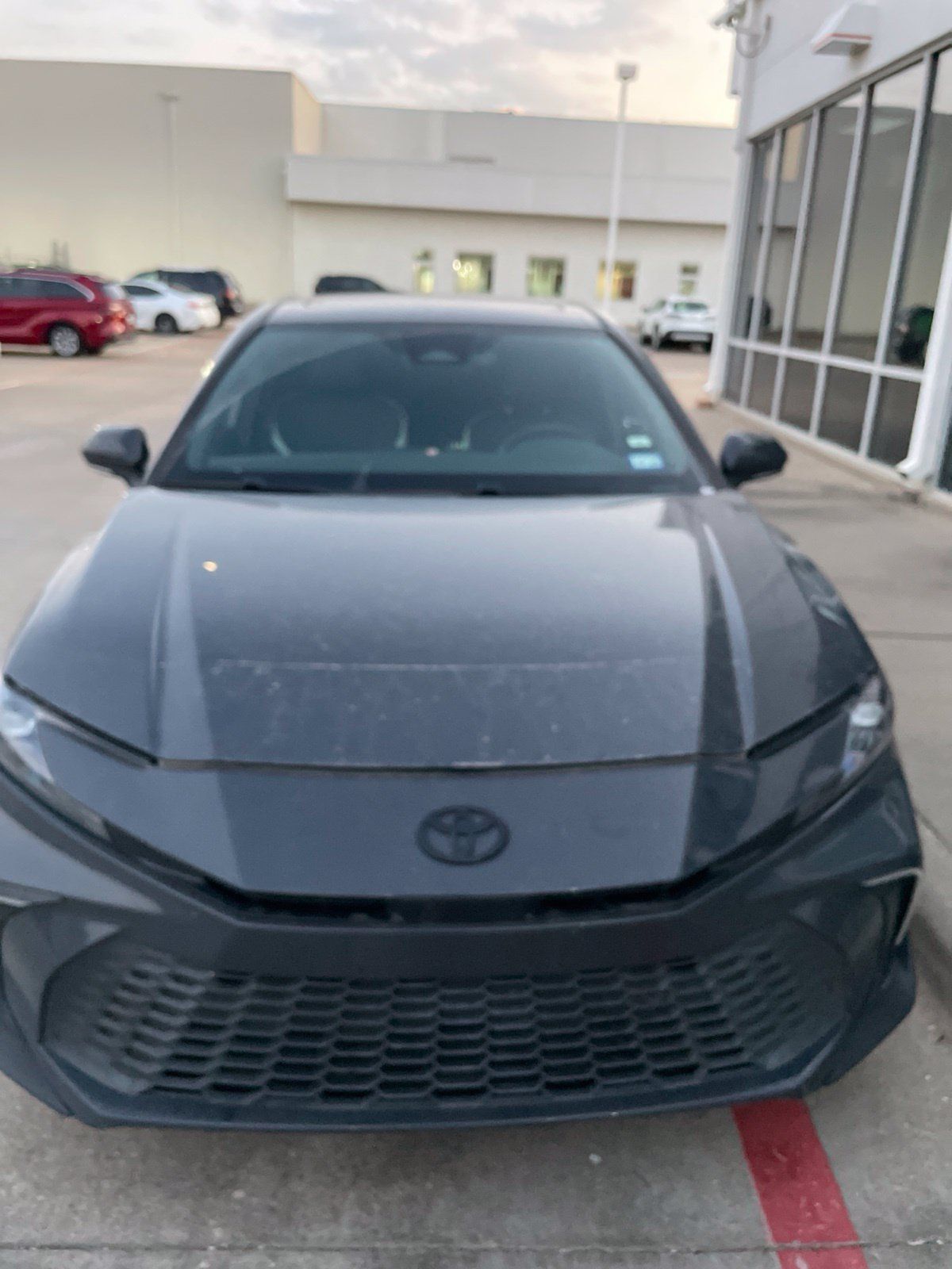 Used 2025 Toyota Camry SE w/ Convenience Package FWD image 3