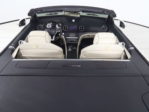 Used 2013 Mercedes-Benz SL 550 image 35