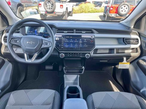 New 2027 Chevrolet Bolt LT w/ Comfort Package image 11